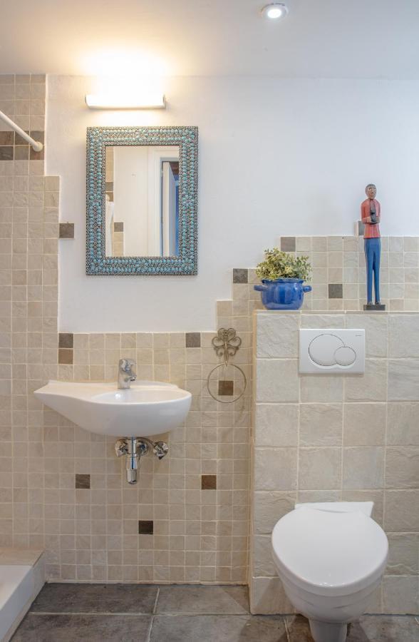 לרנקה The Carob Tree Villa - Rustic Luxury Home With Access To Pool And Restaurant מראה חיצוני תמונה